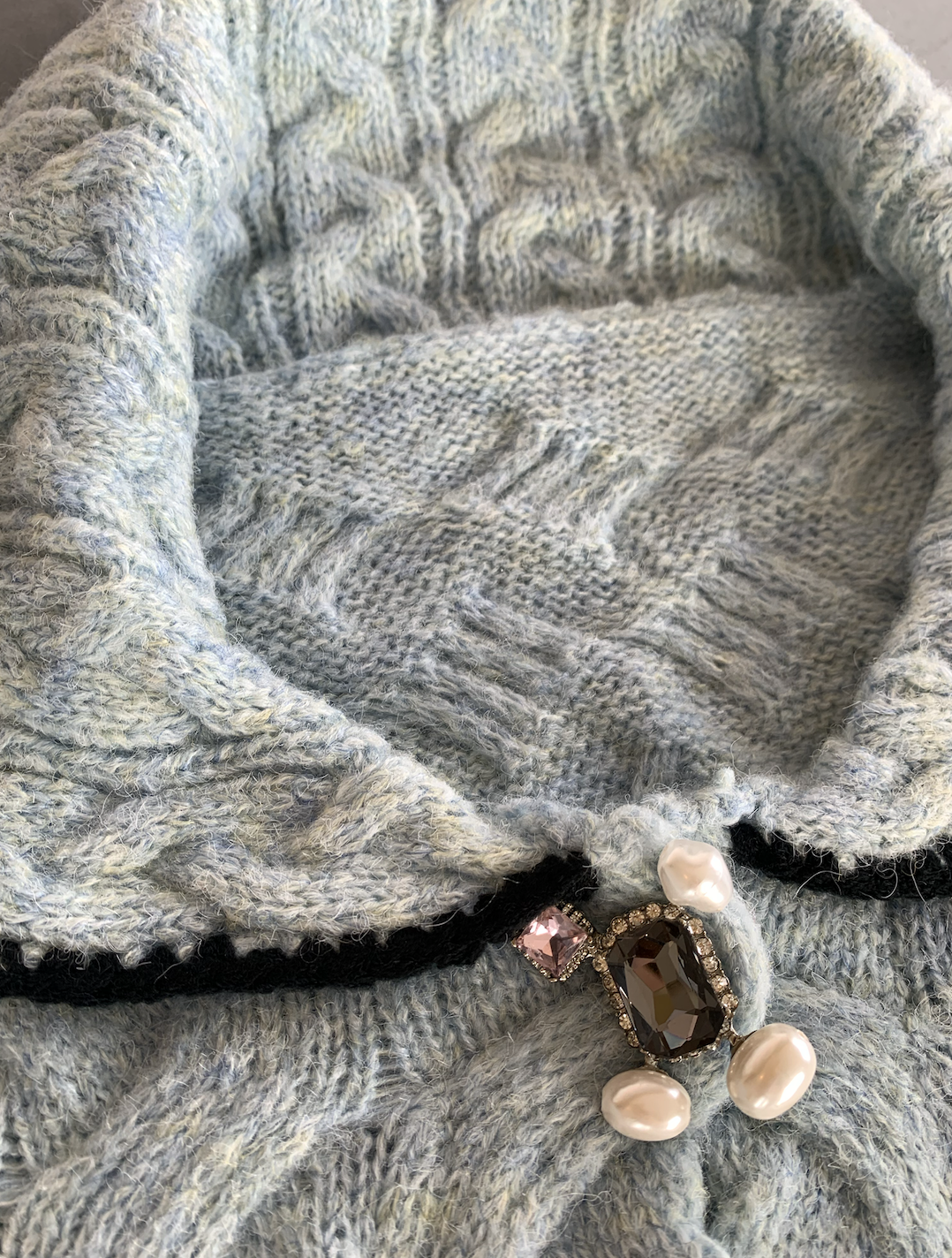 Blue green knit short cardigan